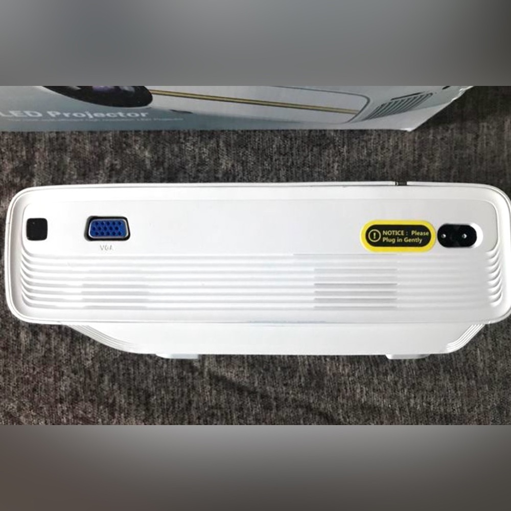 ELEPHAS- Mini Led Projector - Picture 4 of 7